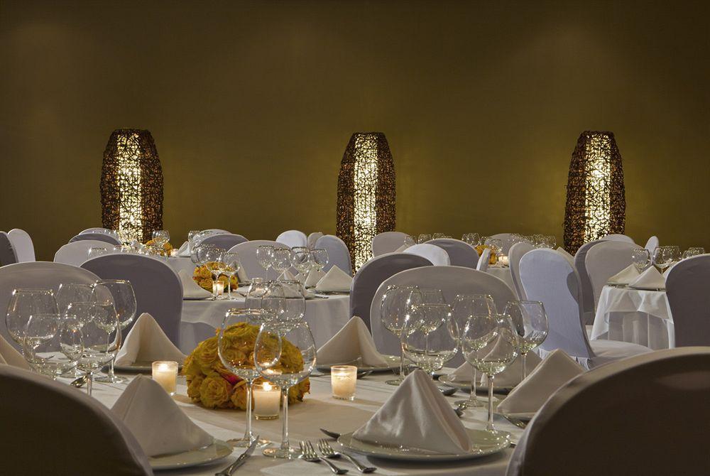 Hotel Gran Evenia Bijao Santa Clara  Esterno foto The ballroom at the hotel
