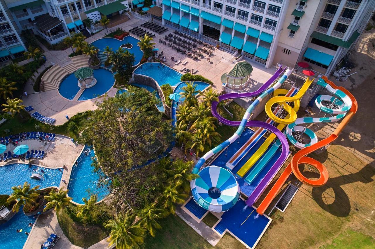 Hotel Gran Evenia Bijao Santa Clara  Esterno foto Aerial view of Splash Island