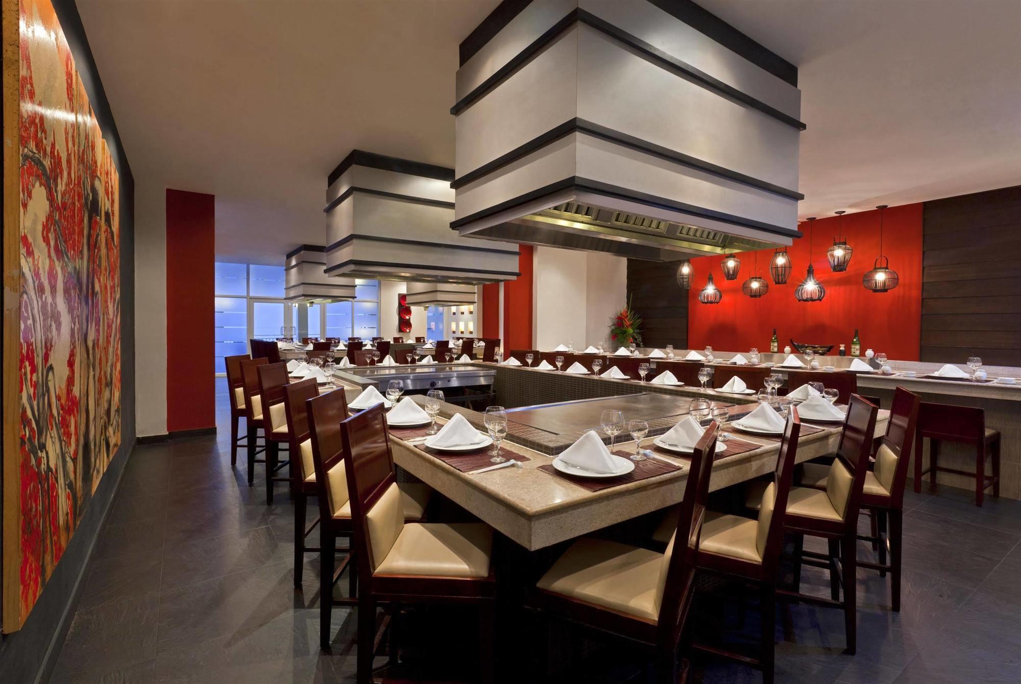 Hotel Gran Evenia Bijao Santa Clara  Esterno foto Teppanyaki restaurant